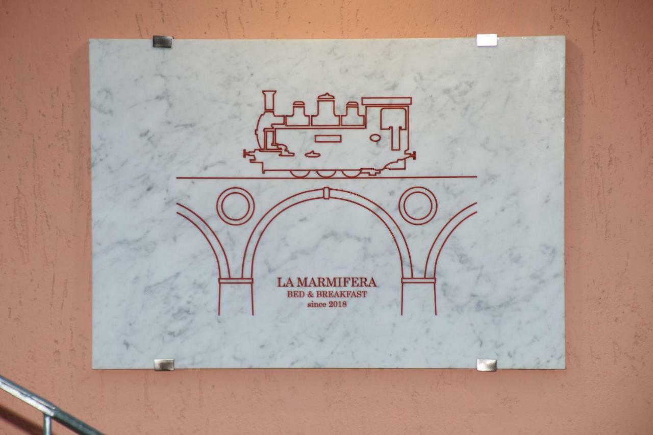 B & B La Marmifera Carrara Eksteriør billede
